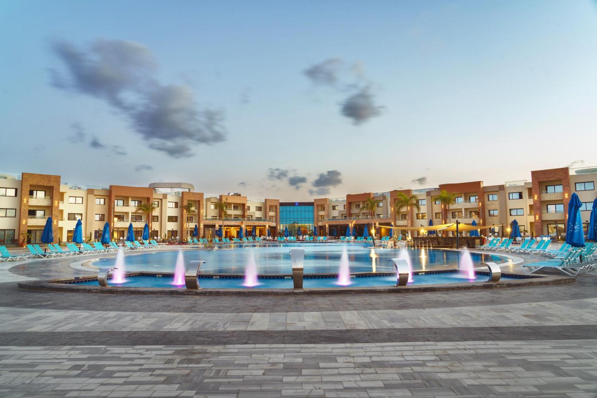 Helnan Hotel - Port Fouad Порт Саид Екстериор снимка